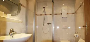 Weingut Gästehaus Derkum - Bathroom