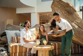 Castelo Suites Hotel - Reception