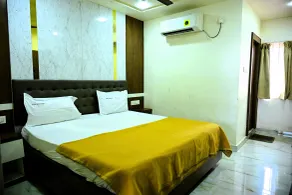 Hotel Grand City - Chambre