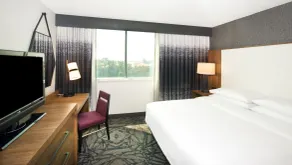 Embassy Suites by Hilton Walnut Creek - Chambre