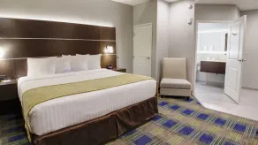 Days Inn & Suites by Wyndham Port Arthur - Chambre
