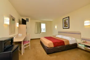 Econo Lodge Belle Fourche - Room