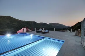 kumbhalgarh fort resort pure veg - Pool