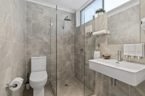 Mollymook Motel - Bathroom