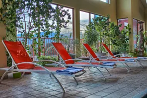 Holiday Inn Hotel & Suites Osoyoos by IHG - Piscina