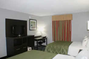 Quality Inn & Suites Bedford West - Room
