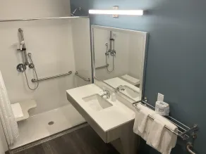 WoodSpring Suites Detroit Sterling Heights - Salle de bain
