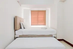 Comfort and Modern Look 2BR Loftvilles City Apartment By Travelio - Zimmer