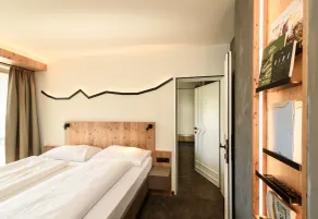 Dips&Drops - Hotel Superior - Room