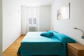CASA LUINI - new, welcoming and modern apartment in the historic centre of Como, with 2 bedrooms and 1 complete bathroom and a fully equipped kitchen - Rum