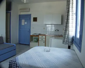 Thalia Apartments - In-room dining
