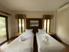 Chaithalay Khanom Resort - Room