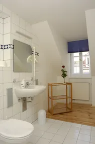 Hotel Martha Dresden - Bathroom