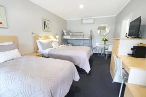 Nebula Motel - Habitación