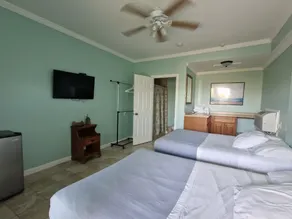 Sandcastle Beachfront Inn - Rom
