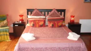 A1 Kynaston Guest House bed and breakfast or self catering - Room