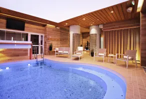 Hotel Aateli Hillside - Pool