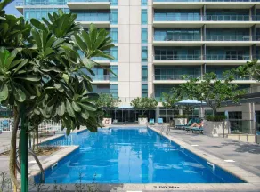 Striking 1BR in Dubai Marina - Minutes From Beach - Piscine