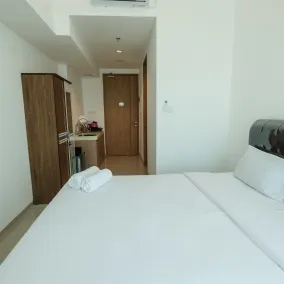 Fabulous Tree Park City Studio Apartment near ICE BSD - Værelse