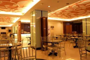 Vista Hotel Cubao - Restaurant