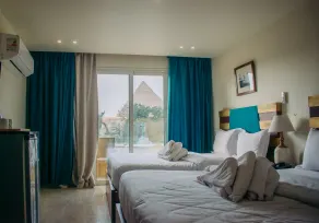 Great Pyramid Inn - Room