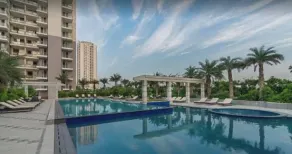 Luxurious 2-Bedroom Apartment with Shared Pool in Gurugram - Pool