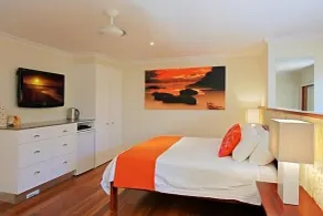 Away Guesthouse- Away on Shirley Lane - Zimmer