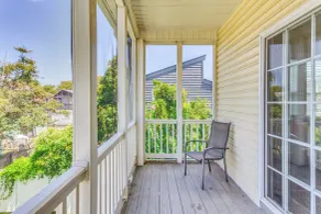 Cozy North Myrtle Beach Townhome: Walk to Seaside! - Intérieur
