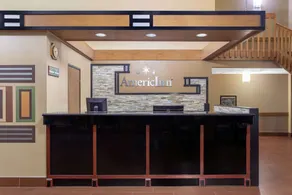 AmericInn by Wyndham Burlington - Resepsjon