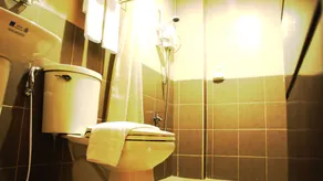 Urbantel Hotel - Bathroom