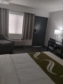 Quality Inn & Suites Wilsonville - Chambre