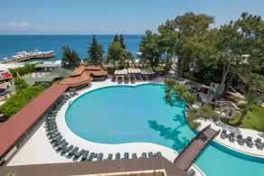 FORE RESORT & SPA - Piscina