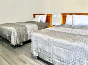 Sundial Lodge - Room