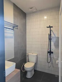 Elge Hotel and Villa Sarangan - Badezimmer