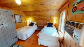 Plymouth Ski Farm - Rom