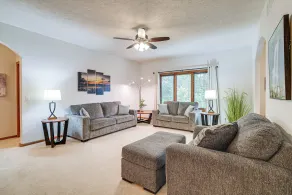 3 King Beds! Family-friendly Lincoln Gem - Interior