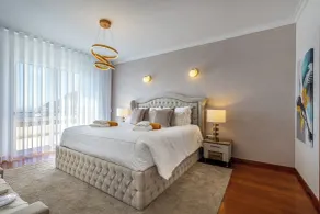 Luxury villa with private heated pool, garden and views of the sea and mountains. - Rom