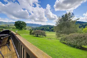Secluded Mountain City Home w/ Deck & Views! - Interiør