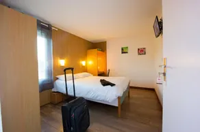 Brit Hotel Essentiel Pau Lescar - Habitación