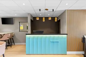 Days Inn & Suites by Wyndham Peachtree Corners Norcross - Hall
