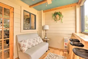 Wintergarten + Strandzugang: Hilton Head Wohnung - Innenbereich