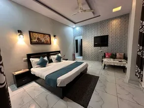 Hotel Tulsi - Image 1