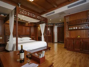 Lee's Boutique Resort & Including free breakfast and free pick-up service - Room