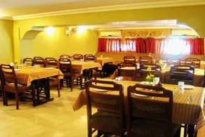 Hotel Kishan Kunj - Restaurant