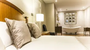 TF Royal Hotel & Theatre - Room