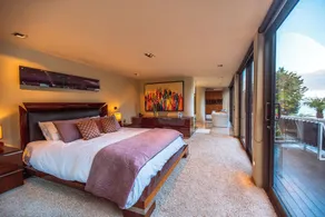 Jacuzzi Suite - Ocean Views & Beach - Zimmer