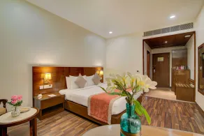 Hotel Home In By Amrik Sukhdev - Room