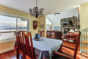 Year-round Fun in Putnam Station: Lakefront Home! - Innvendig