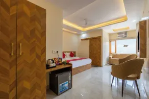 Yashobhoomi Inn - 500 mtr from Yashobhoomi Dwarka Gate no 6 - Quarto