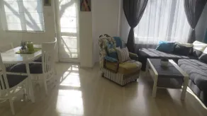 Wohnung mit Terrasse - Zimmer